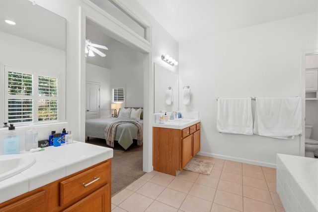 1005 Jubilee Court, Lemoore, CA 93245