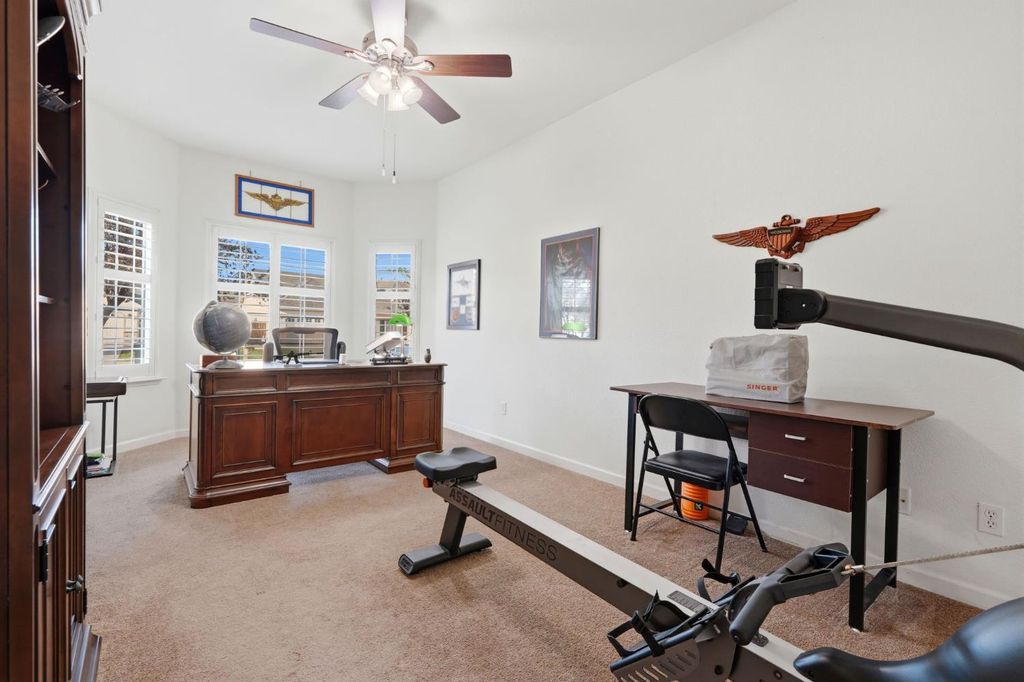 Image 29 of property listing at 1005 Jubilee Court, Lemoore, CA 93245