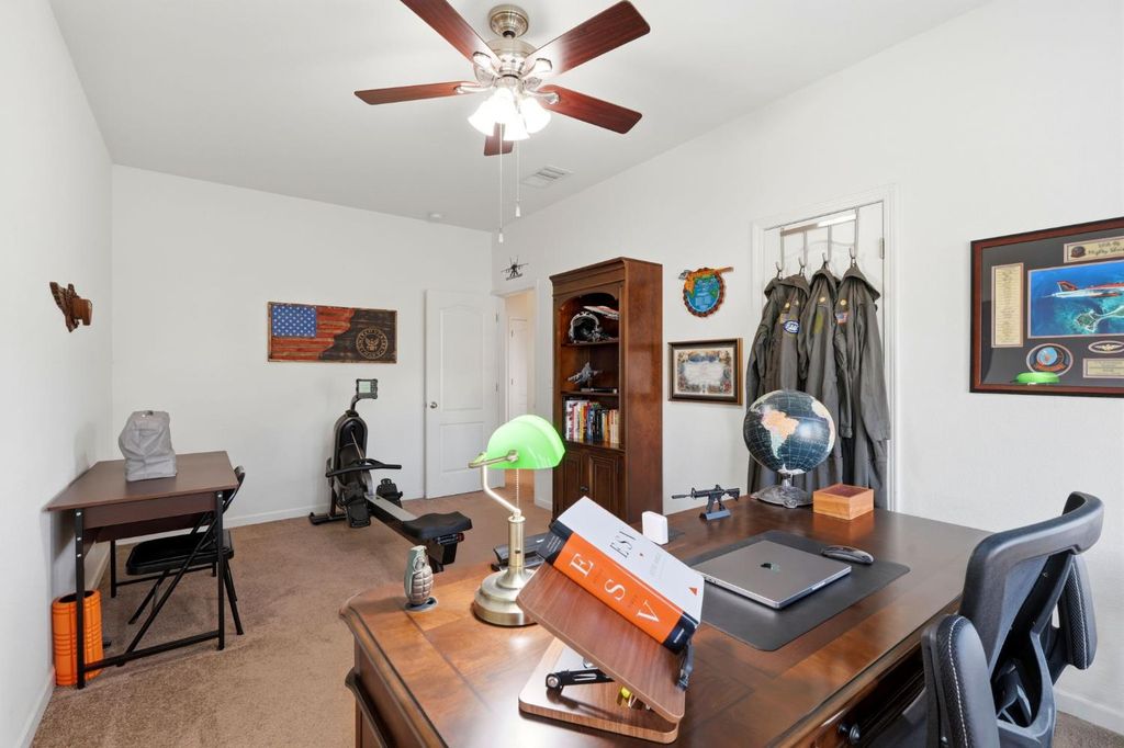 Image 31 of property listing at 1005 Jubilee Court, Lemoore, CA 93245