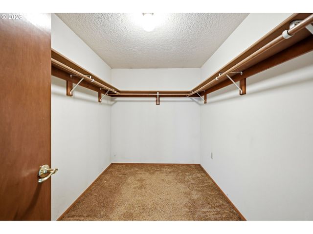 6145 Se GRANT St, Portland, OR 97215