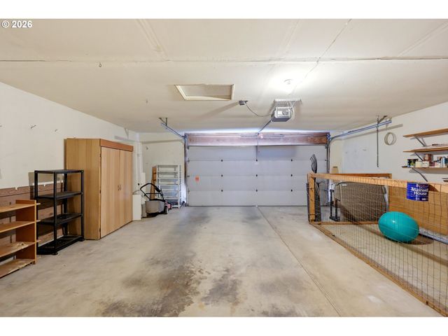 6145 Se GRANT St, Portland, OR 97215
