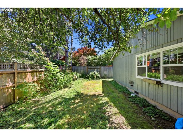 6145 Se GRANT St, Portland, OR 97215