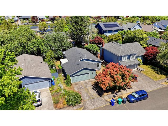 6145 Se GRANT St, Portland, OR 97215