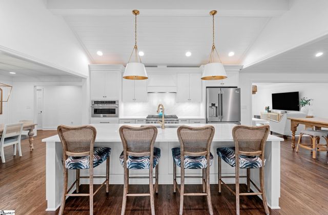 46 Partridge Lane, Greenville, SC 29601