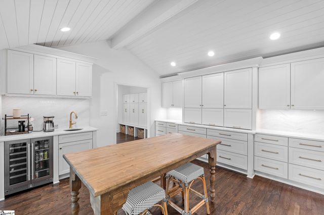 46 Partridge Lane, Greenville, SC 29601