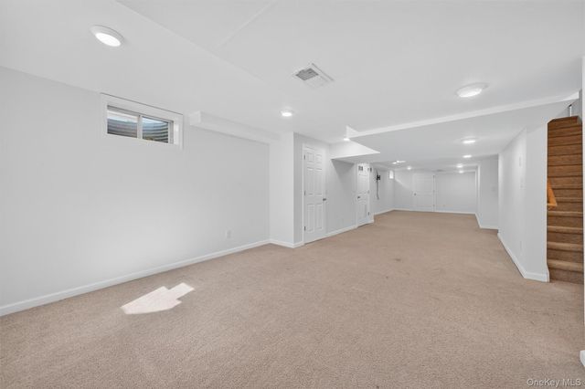 2806 Cherry Tree Way, New Windsor, NY 12553