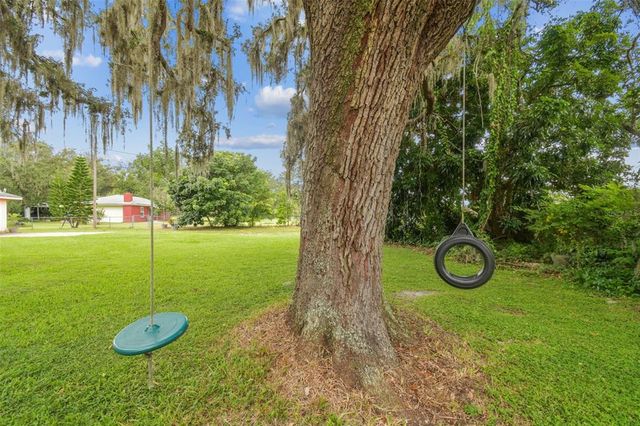918 CRENSHAW LAKE ROAD, Lutz, FL 33548