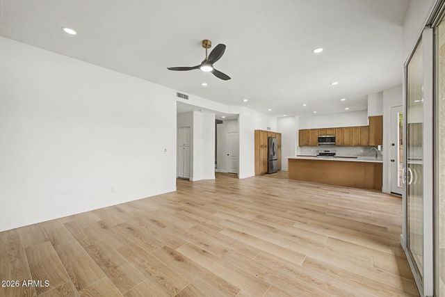 1201 W WASHINGTON Avenue, Gilbert, AZ 85233