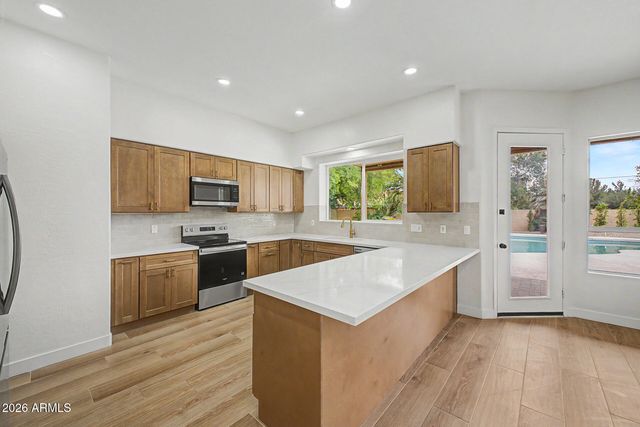 1201 W WASHINGTON Avenue, Gilbert, AZ 85233