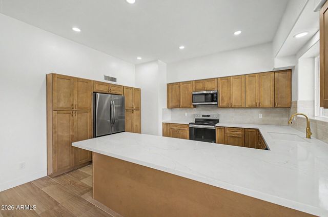 1201 W WASHINGTON Avenue, Gilbert, AZ 85233