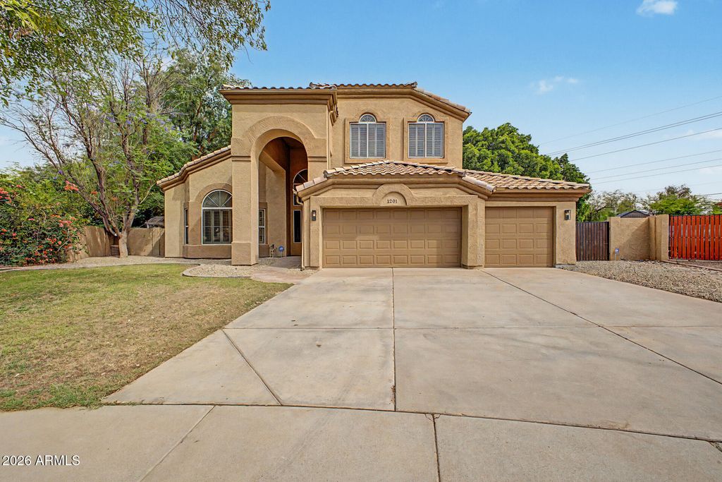 1201 W WASHINGTON Avenue, Gilbert, AZ 85233
