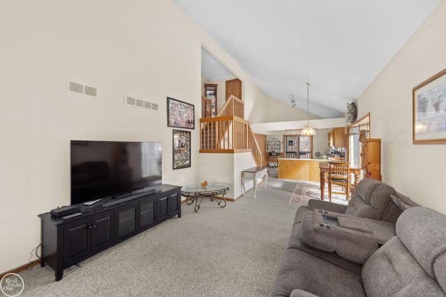 8385 22 Mile Road, Shelby Twp, MI 48317