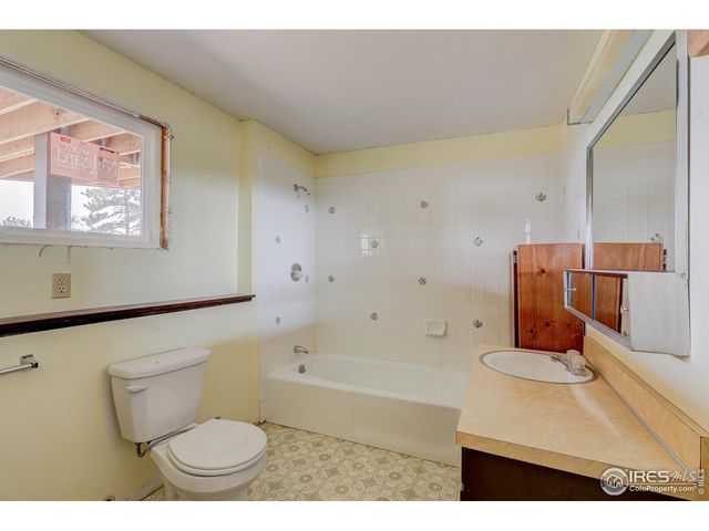 10297 Forest View Dr, Loveland, CO 80538