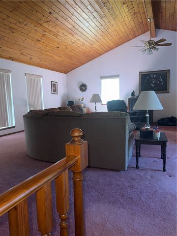 600 Edgewood, Washington Twp, PA 15613