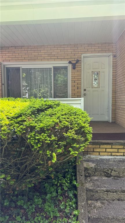 600 Edgewood, Washington Twp, PA 15613