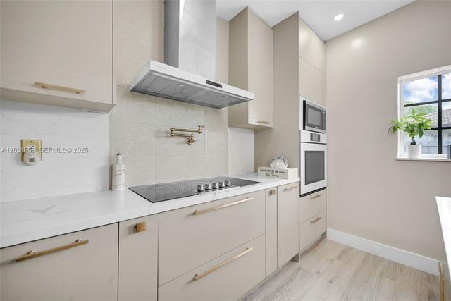 14402 SW 157th Path, Miami, FL 33196