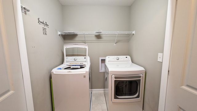 518 Sourwood Dr, Clarksville, TN 37042