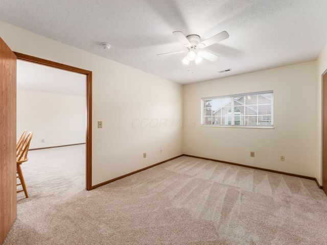 4920 Meadow Run Drive, Hilliard, OH 43026