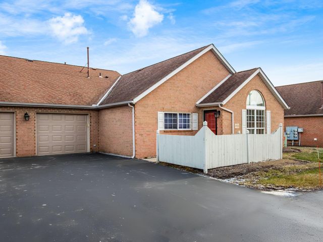 4920 Meadow Run Drive, Hilliard, OH 43026