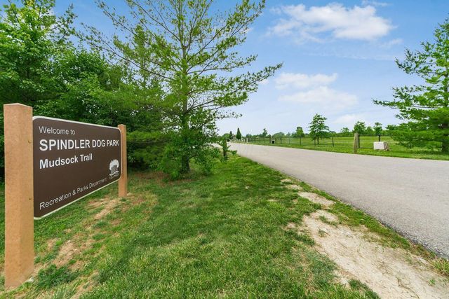 4920 Meadow Run Drive, Hilliard, OH 43026