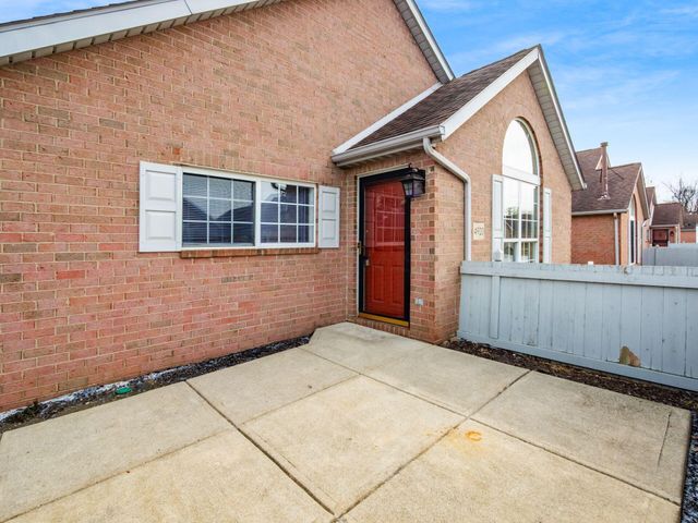 4920 Meadow Run Drive, Hilliard, OH 43026