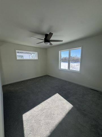 982 Bell Circle, Arlington, WI 53911
