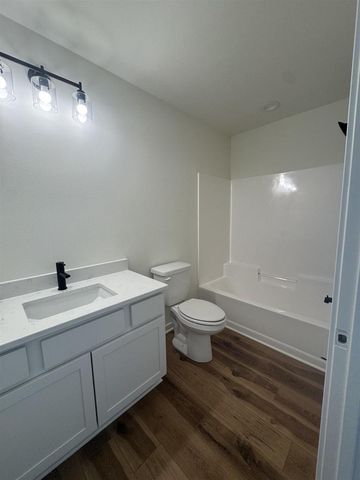 982 Bell Circle, Arlington, WI 53911