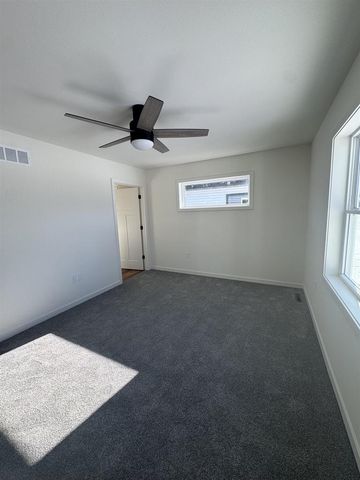 982 Bell Circle, Arlington, WI 53911