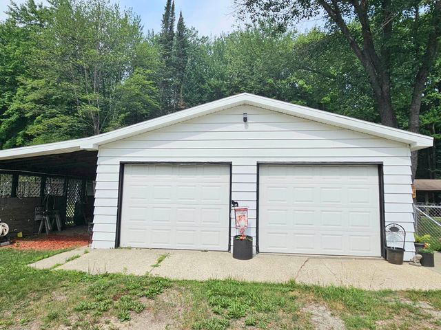 4774 S Lachance Road, Lake City, MI 49651