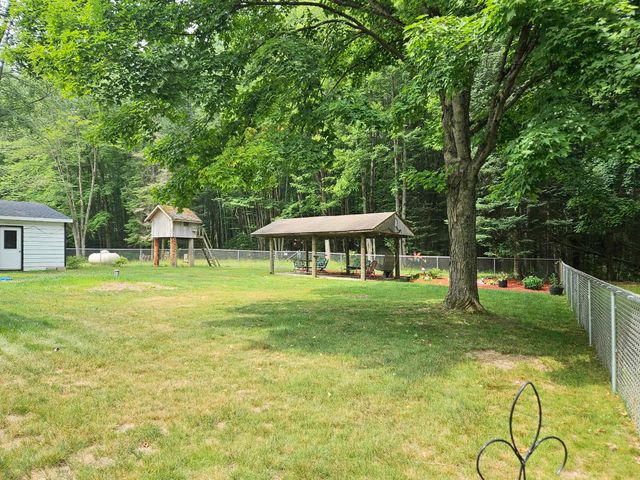 4774 S Lachance Road, Lake City, MI 49651