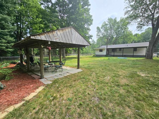 4774 S Lachance Road, Lake City, MI 49651