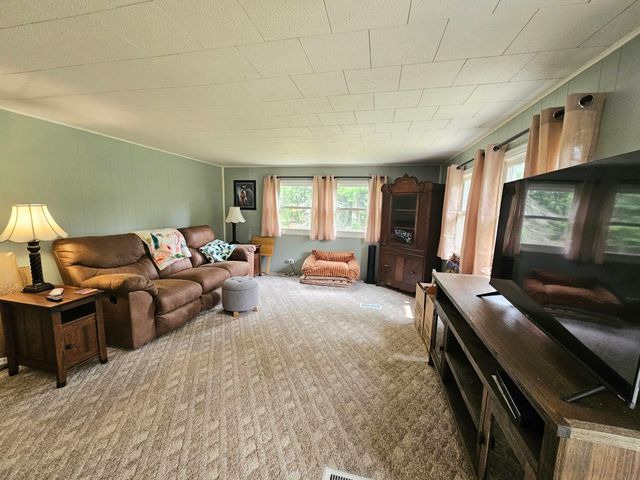 4774 S Lachance Road, Lake City, MI 49651