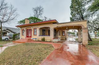1605 W Summit, San Antonio, TX 78201