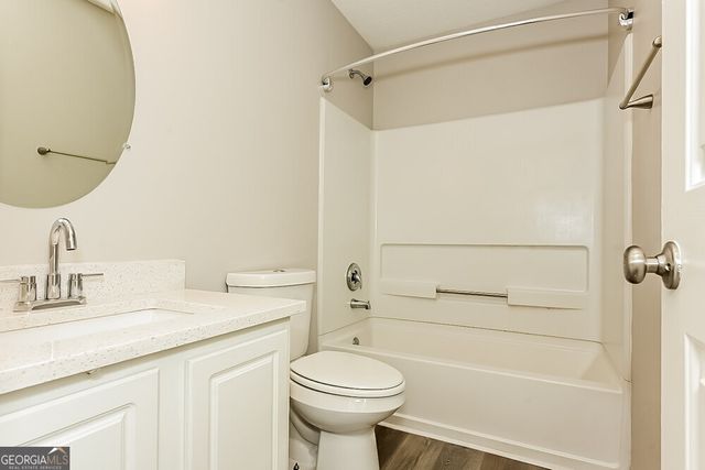 221 Greenleaf Drive, Hampton, GA 30228