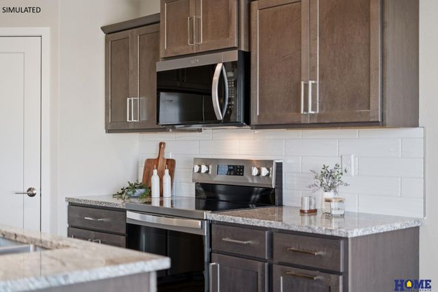 8921 Peregrine Road, Lincoln, NE 68505