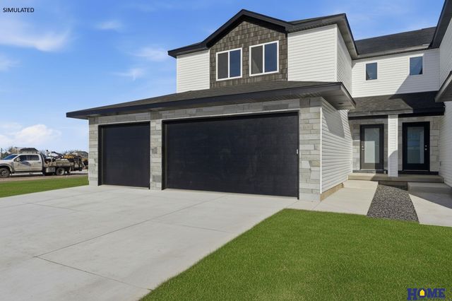 8921 Peregrine Road, Lincoln, NE 68505