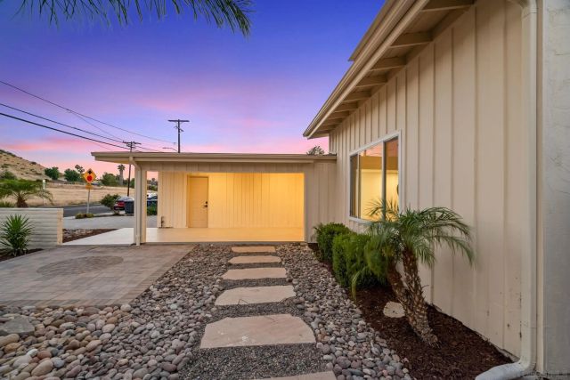 12674 Metate Ln, Poway, CA 92064
