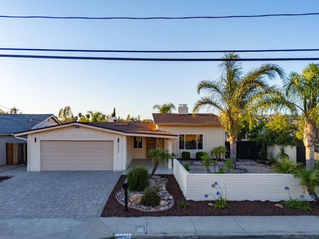 12674 Metate Ln, Poway, CA 92064