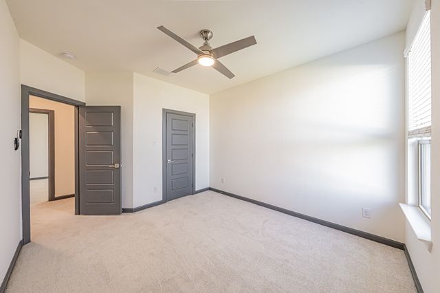 1100 Stallion Lane, Justin, TX 76247