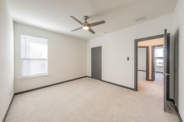1100 Stallion Lane, Justin, TX 76247
