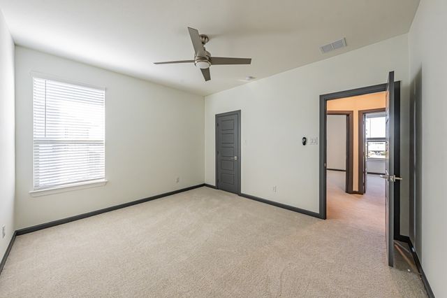 1100 Stallion Lane, Justin, TX 76247