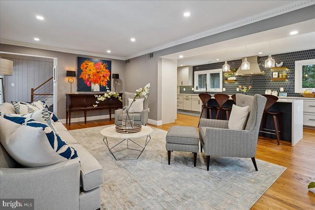 2111 LIRIO CT, Reston, VA 20191