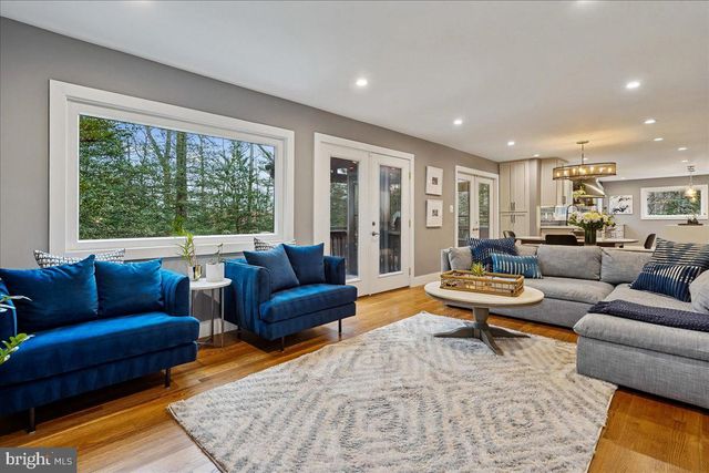 2111 LIRIO CT, Reston, VA 20191