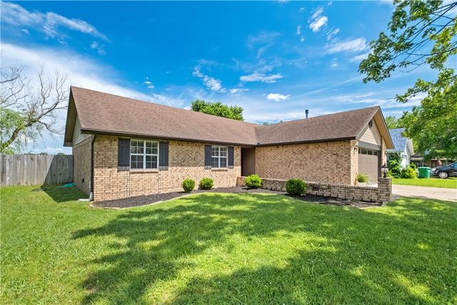 300 Stein Street, Centerton, AR 72719
