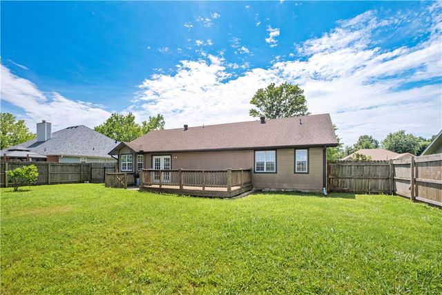 300 Stein Street, Centerton, AR 72719