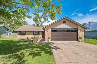 300 Stein Street, Centerton, AR 72719
