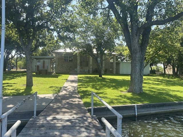 406 County Rd 530, Eastland, TX 76448