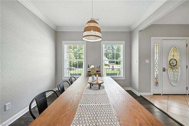 1732 Mount Airy CT, Virginia Beach, VA 23456