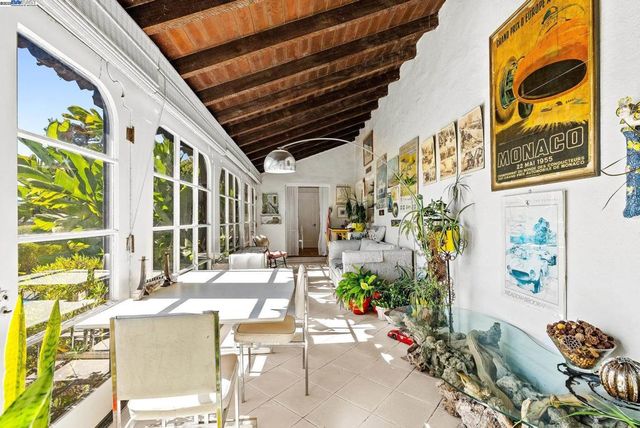 921 Warren St, Hayward, CA 94541