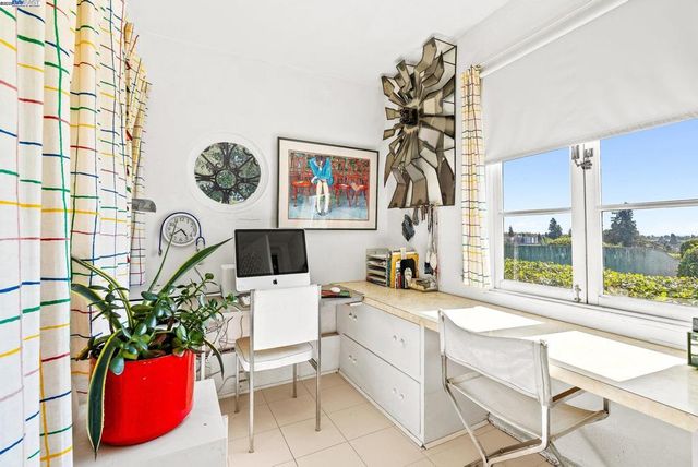 921 Warren St, Hayward, CA 94541